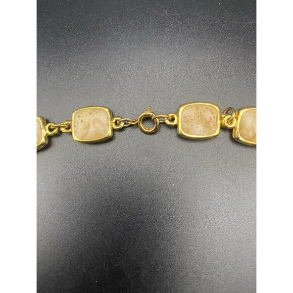 Creamy Champagne Enamel Necklace Vtg Flower Pendant Panel Link Gold 15.5" Choker - Picture 6 of 8